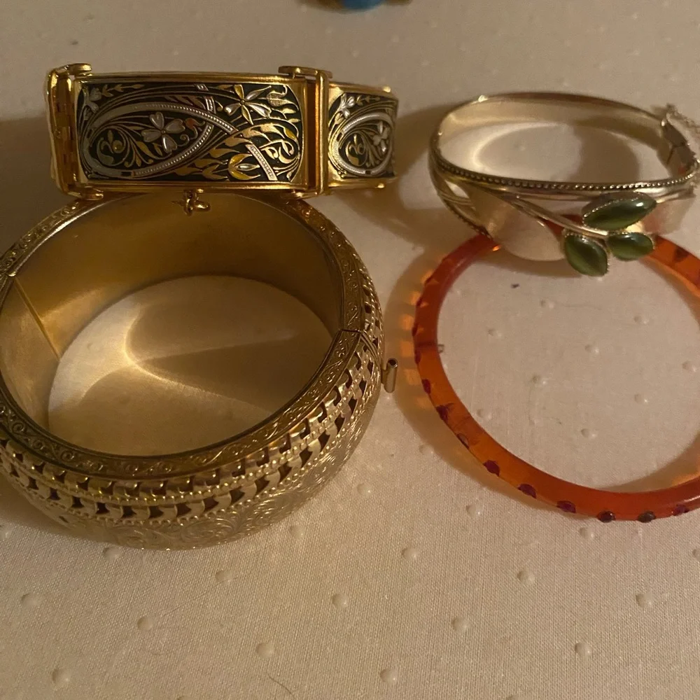 Lot of 24 pieces of. Vintage costume jewelry - Picture 6 of 7